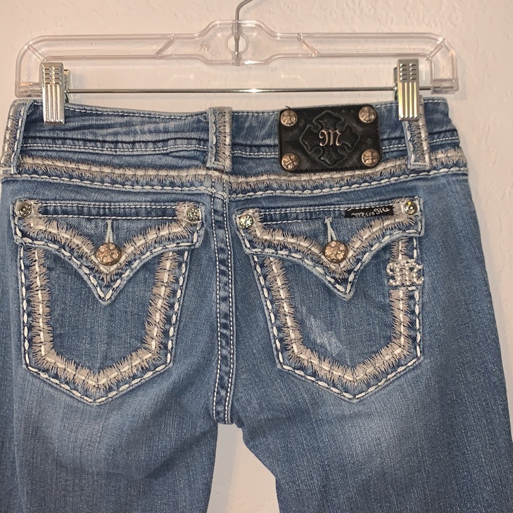 Miss Me Lightly Distressed Boot Cut Jeans Size 26 - Picture 10 of 12